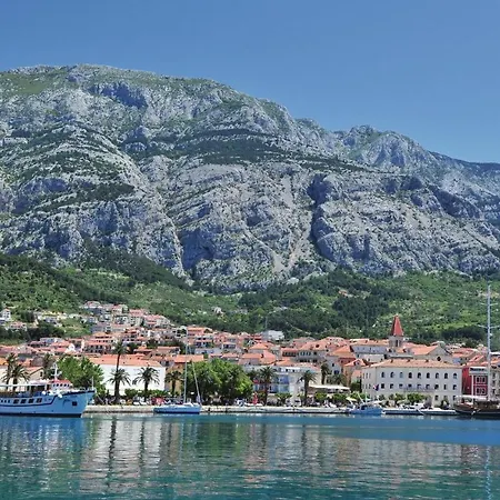 Nice Apartment In Makarska Exterior photo